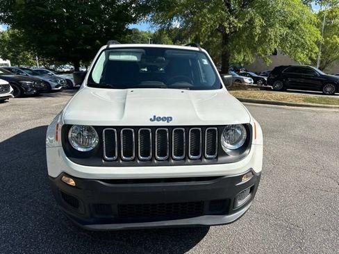 Used 2017 Jeep Renegade Sport w/ Power & Air Group AWD/4WD image 2