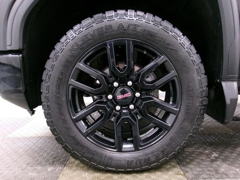 Used 2020 GMC Sierra 1500 Elevation w/ Elevation Value Package image 15