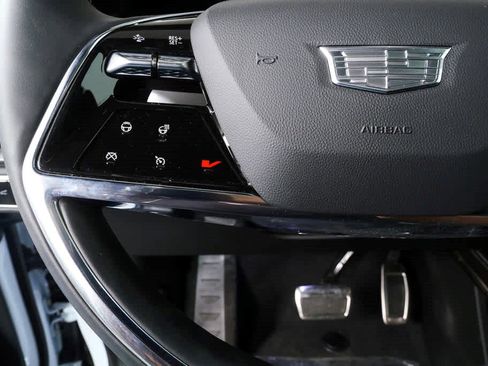 Used 2026 Cadillac Vistiq Luxury AWD/4WD image 7