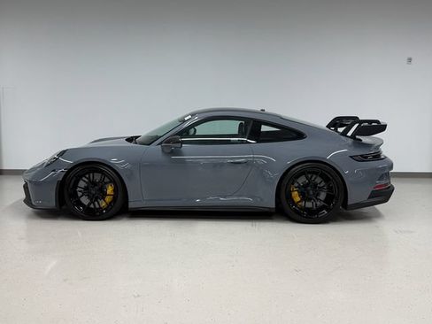 Certified 2024 Porsche 911 GT3 RWD image 2