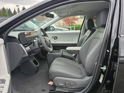 New 2025 Hyundai Ioniq 5 SEL image 16