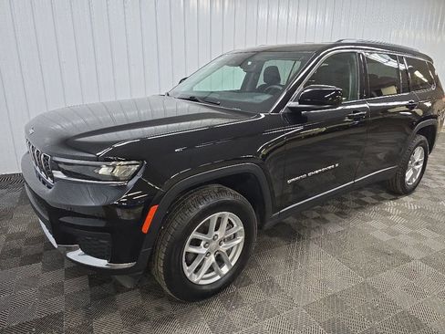 Used 2024 Jeep Grand Cherokee L Laredo w/ Trailer Tow Package AWD/4WD image 8