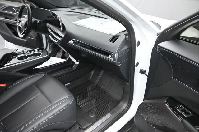 Certified 2024 Cadillac Lyriq Sport w/ LPO, Floor Liner Package AWD/4WD image 17