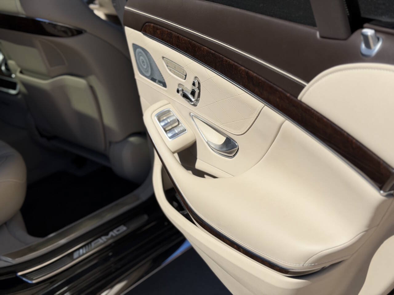 Used 2018 Mercedes-Benz S 63 AMG S 4MATIC Sedan image 22