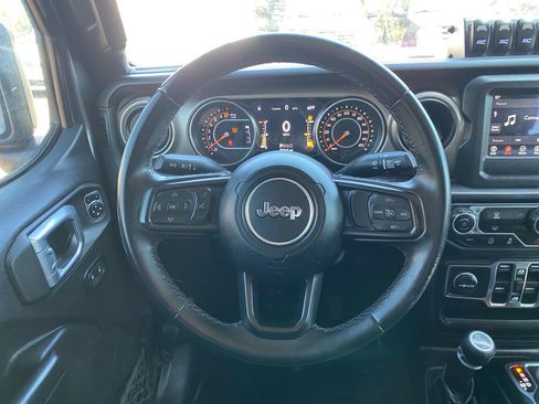 Used 2020 Jeep Gladiator Sport w/ Quick Order Package 24S AWD/4WD image 16