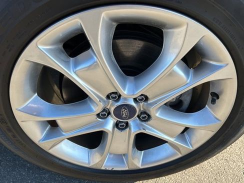 Used 2016 Ford Escape Titanium image 9