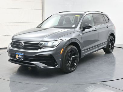 Used 2024 Volkswagen Tiguan SE R-Line