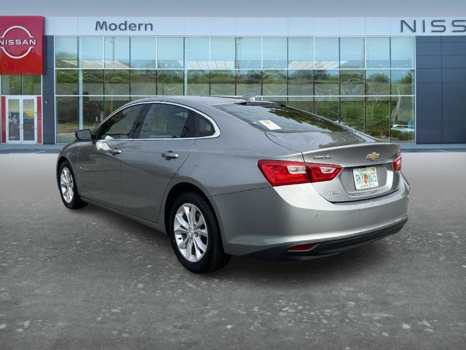 Used 2025 Chevrolet Malibu LT FWD image 7