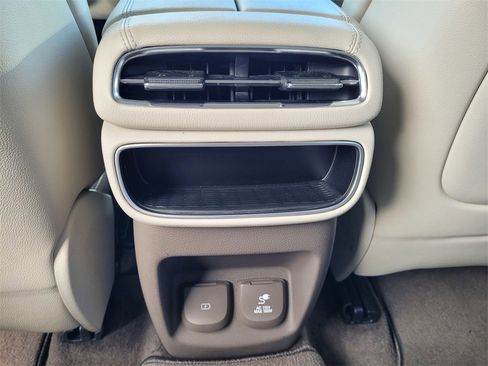 Used 2021 Genesis GV80 2.5T w/ Advanced Package 02 image 18