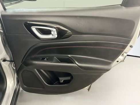 Used 2025 Jeep Compass Trailhawk AWD/4WD image 30