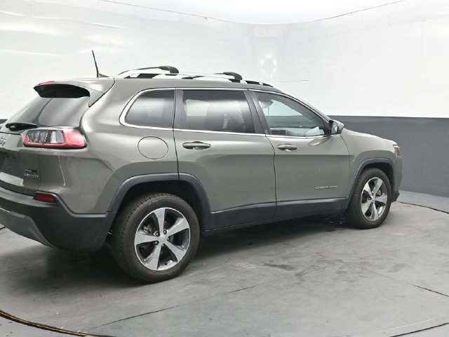 Used 2020 Jeep Cherokee Limited FWD image 8