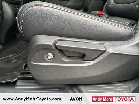 Used 2023 Honda Pilot TrailSport image 35