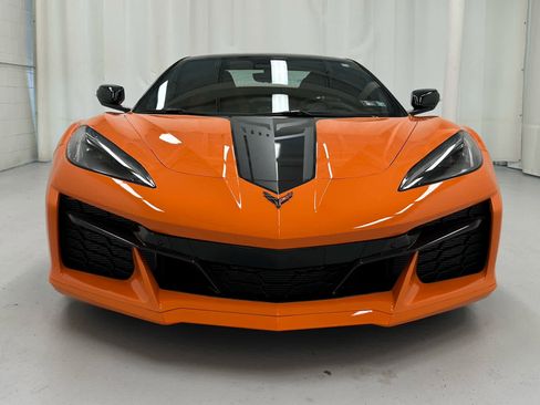 Used 2023 Chevrolet Corvette Z06 RWD image 12