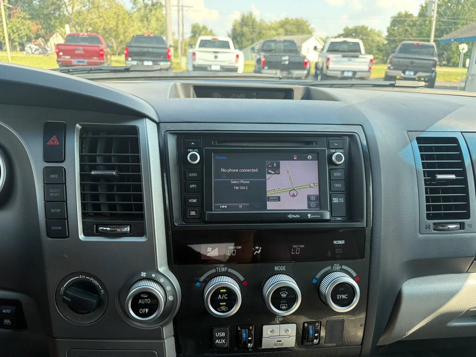 Used 2015 Toyota Sequoia Platinum AWD/4WD image 13