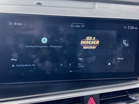 Used 2024 Kia Sorento S w/ Panoramic Sunroof Package image 15