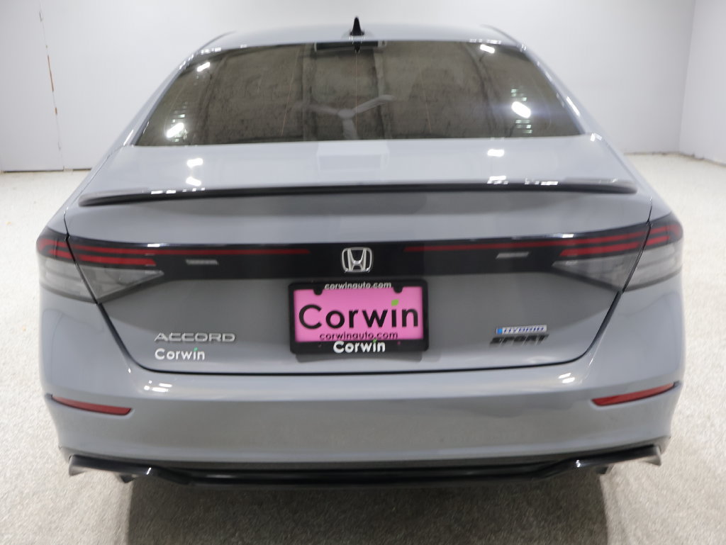 Used 2024 Honda Accord Sport image 3