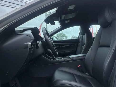 Used 2024 MAZDA MAZDA3 s FWD image 11