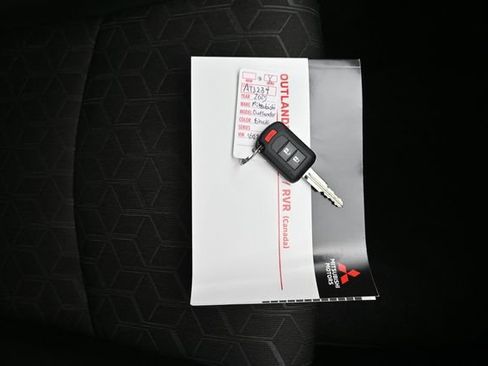 Used 2025 Mitsubishi Outlander Sport ES AWD/4WD image 10