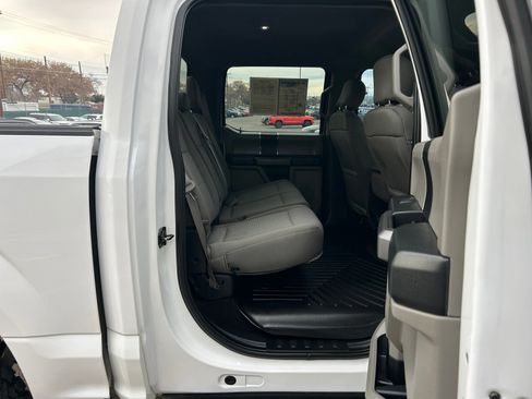 Used 2019 Ford F150 XLT image 29