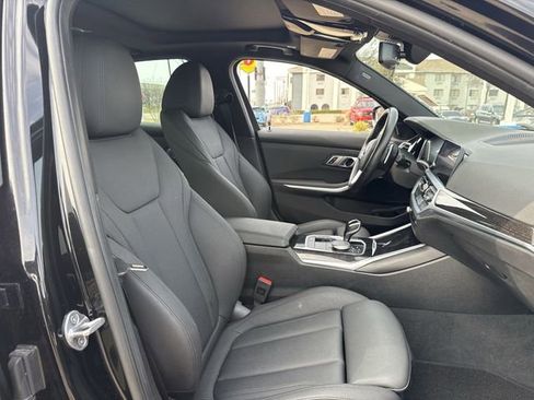 Used 2020 BMW 330i Sedan w/ Convenience Package image 29