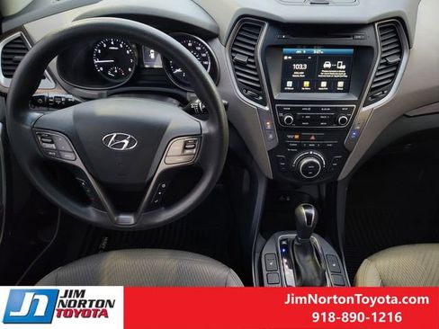 Used 2018 Hyundai Santa Fe Sport w/ 2.4L Value Package 02 image 28