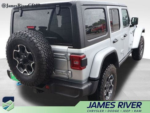 Used 2023 Jeep Wrangler Unlimited Rubicon 4xe AWD/4WD image 5