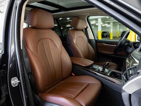 Used 2015 BMW X5 xDrive50i image 30