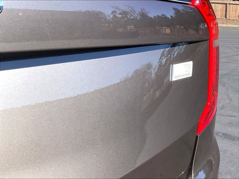 Used 2023 Volvo XC90 T8 Plus image 10