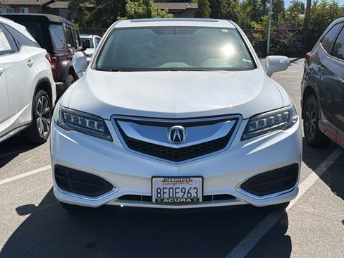 Used 2018 Acura RDX AWD image 2