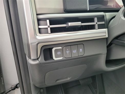 New 2026 Hyundai Santa Fe SE image 18