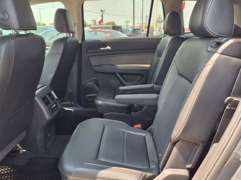 Used 2022 Volkswagen Atlas SE FWD image 24