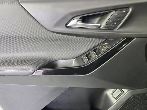 New 2026 Chevrolet Equinox RS w/ Convenience Package III FWD image 23