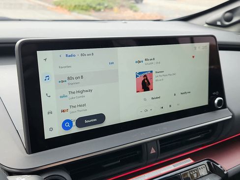 Certified 2025 Toyota Prius XSE Premium image 18