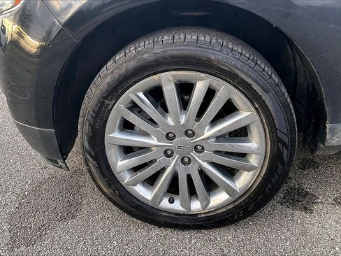 Used 2011 Lincoln MKX AWD w/ 102A Rapid Spec Order Code image 8