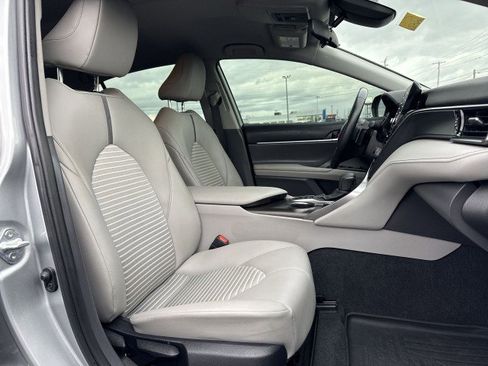 Used 2024 Toyota Camry SE image 24