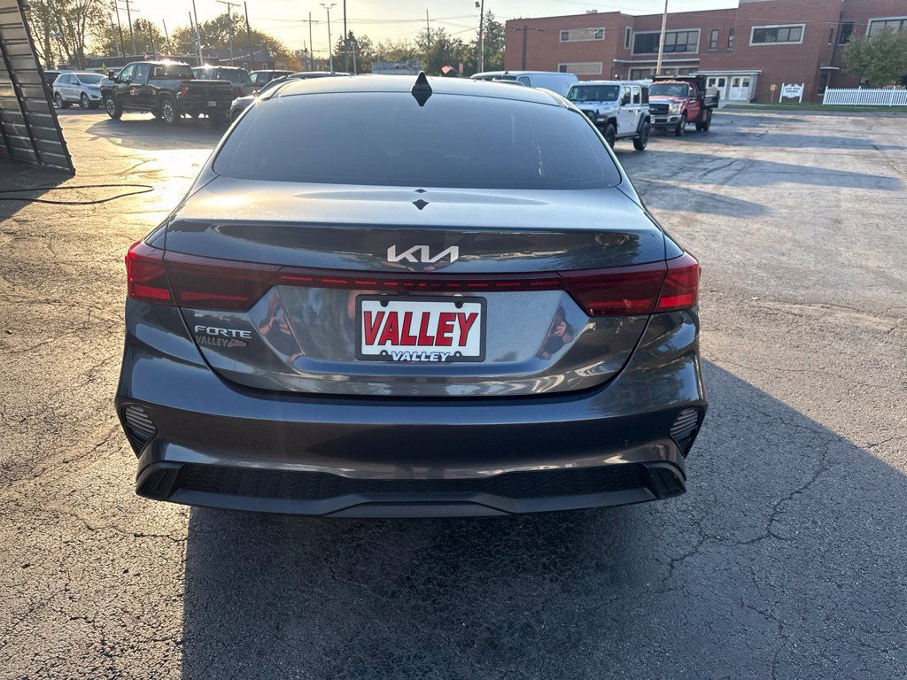 Used 2023 Kia Forte LXS FWD image 10