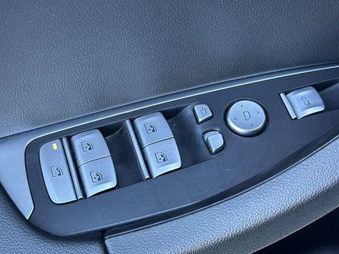 Used 2024 BMW X3 sDrive30i image 12