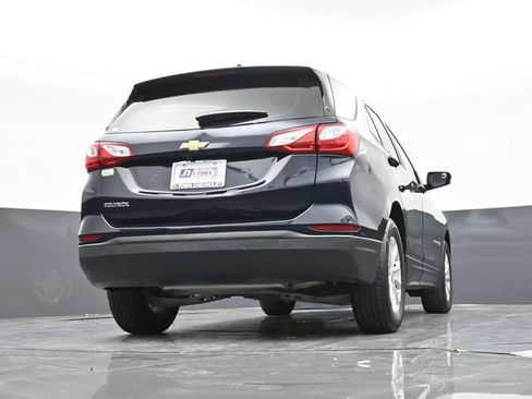 Used 2021 Chevrolet Equinox LS image 42