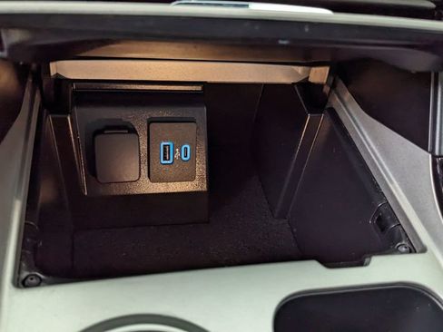 Certified 2023 Ford Explorer ST-Line AWD/4WD image 30