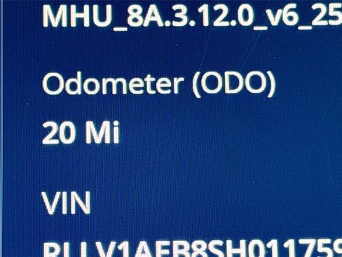 New 2025 VinFast VF 8 Eco AWD/4WD image 12