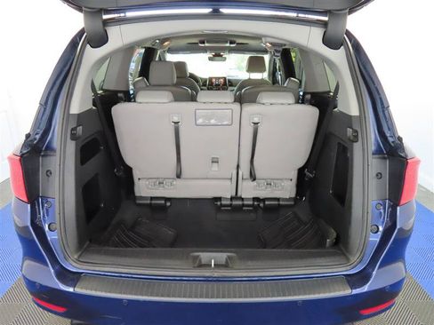 Used 2022 Honda Odyssey Touring image 12