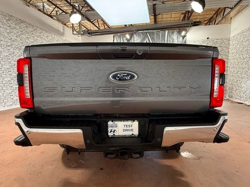 Used 2024 Ford F250 Lariat image 4