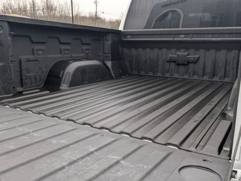 Used 2021 Chevrolet Silverado 1500 RST AWD/4WD image 10