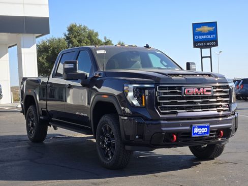 New 2026 GMC Sierra 2500 AT4 w/ AT4 Premium Plus Package AWD/4WD image 2