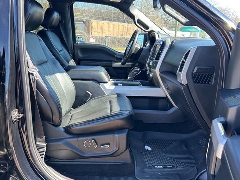 Used 2018 Ford F150 Lariat w/ Equipment Group 502A Luxury AWD/4WD image 6