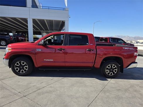 Used 2015 Toyota Tundra SR5 image 3