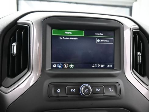 Used 2024 Chevrolet Silverado 1500 Custom Trail Boss AWD/4WD image 19