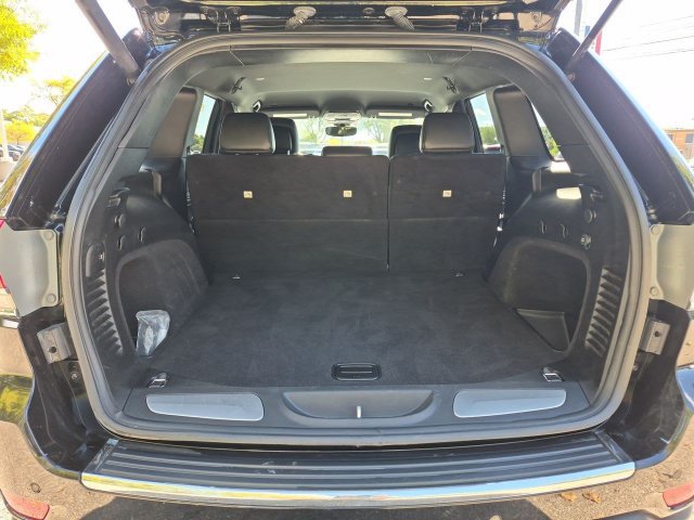Used 2019 Jeep Grand Cherokee Limited AWD/4WD image 24