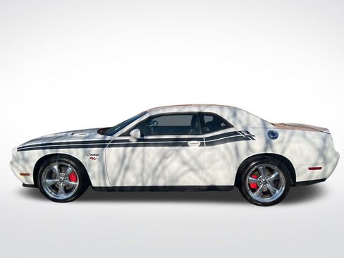Used 2013 Dodge Challenger R/T image 2