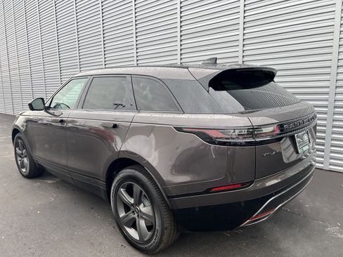New 2025 Land Rover Range Rover Velar Dynamic SE image 3